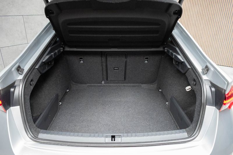 Škoda Octavia RS 2.0 TDI REZERVACE - fotka 32 z 33