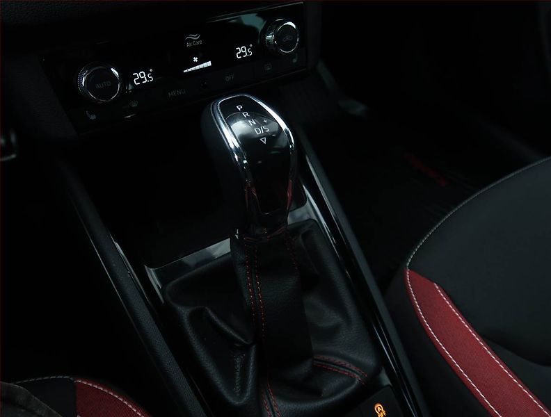 Škoda Kamiq (2022) Monte Carlo 1.0 TSI - fotka 13 z 25