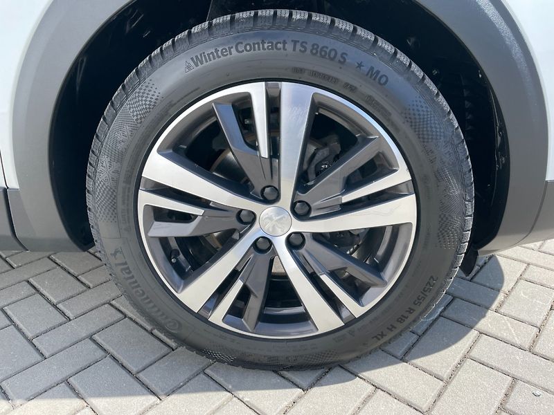Peugeot 5008 (2021) 1.5HDi Allure! EAT8! ČR+1.maj! - fotka 38 z 39