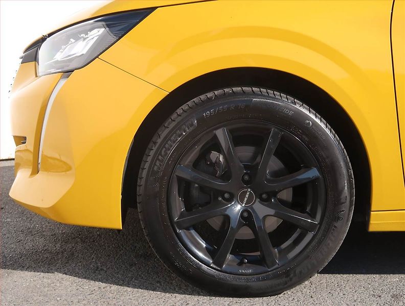 Peugeot 208 (2020) 1.2 PureTech, Serv.kniha - fotka 14 z 21