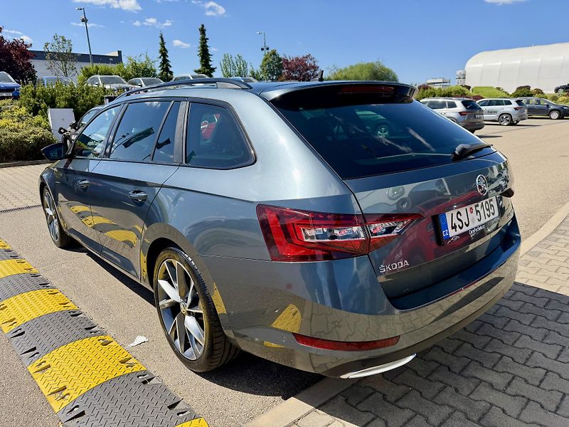 Škoda Superb (2018) 2.0 TDI 140kW DSG 4x4 SPORT!!! - fotka 8 z 32