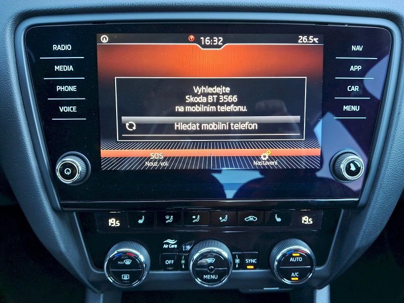 Škoda Octavia (2019) Style Plus DSG 2,0TSi 140kW - fotka 22 z 34