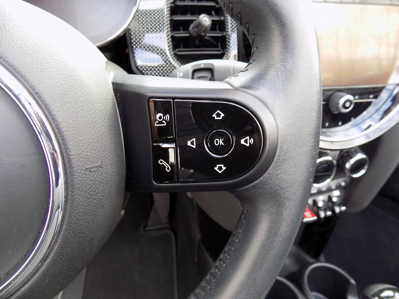 Mini Cooper (2021) 1.5i/El.střecha/1.Maj.ČR/DPH/ - fotka 28 z 44