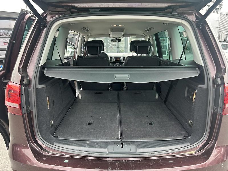 Volkswagen Sharan 2.0TDI 135kW DSG 4MOT - fotka 15 z 23