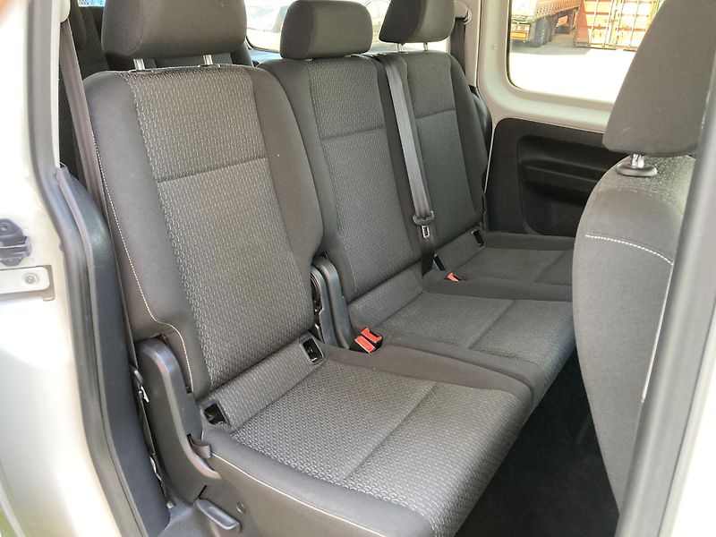 Volkswagen Caddy (2016) 2.0TDi MAXi 7míst 4motion - fotka 16 z 18