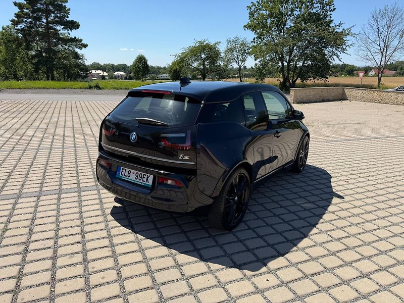 BMW i3 i3S 135KW ELEKTRO - fotka 7 z 20