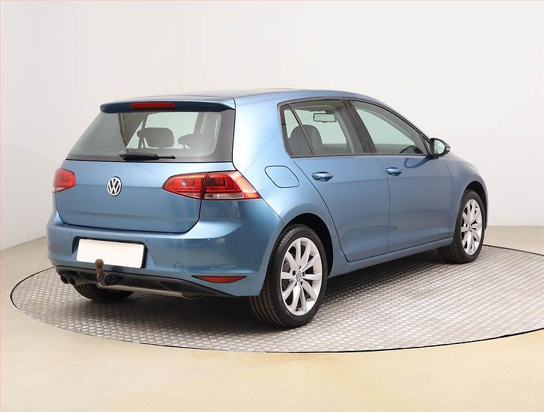 Volkswagen Golf (2013) 1.4 TSI, Serv.kniha, Xenony - fotka 5 z 22