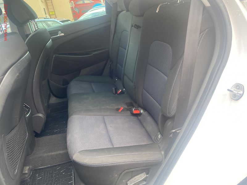 Hyundai Tucson (2016) 1.7 CRDi, ČR, Navi, AC - fotka 10 z 15
