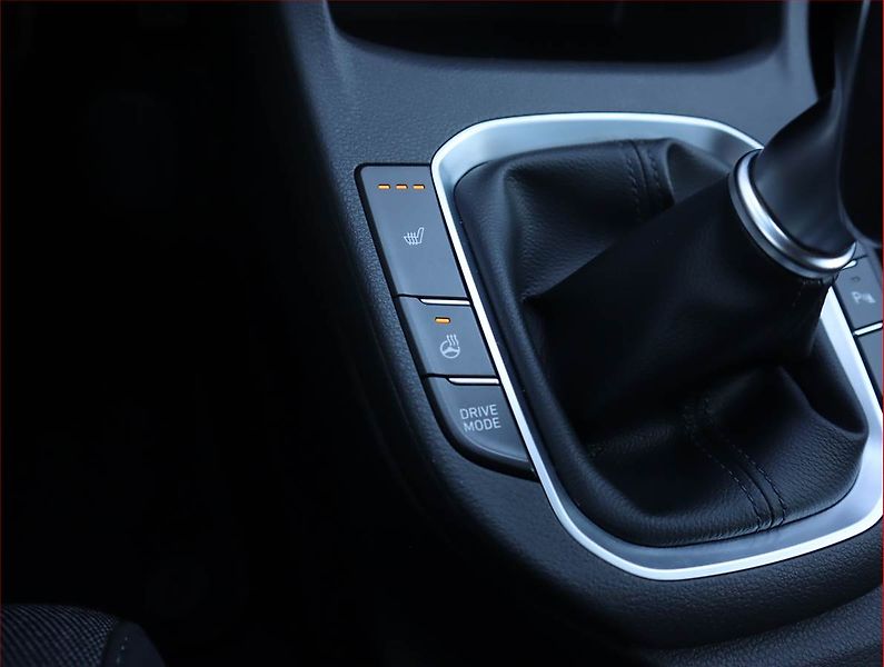 Hyundai i30 (2022) 1.5 T-GDI MHEV, Serv.kniha - fotka 19 z 20