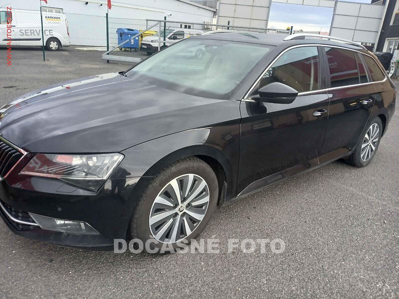 Škoda Superb (2016) 1.6 TDi - fotka 1 z 3