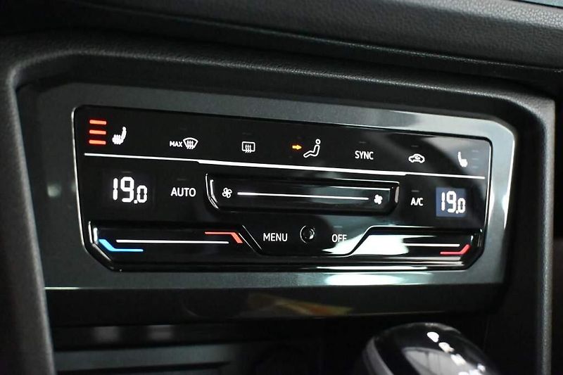 Volkswagen Tiguan (2022) 2.0 4Motion Urban Sport 147KW - fotka 22 z 32