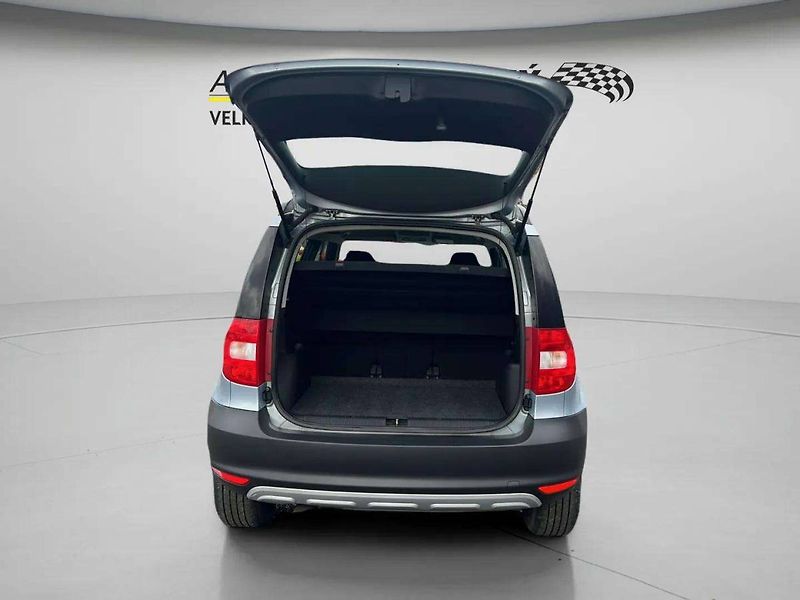 Škoda Yeti 1,2 TSI MT6 (77kW)/6008 - fotka 38 z 38