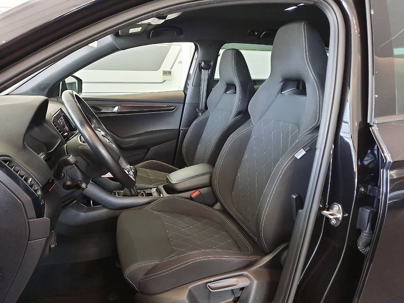 Škoda Karoq (2021) Sportline 1.5 TSI (110kW/150k) - fotka 7 z 25