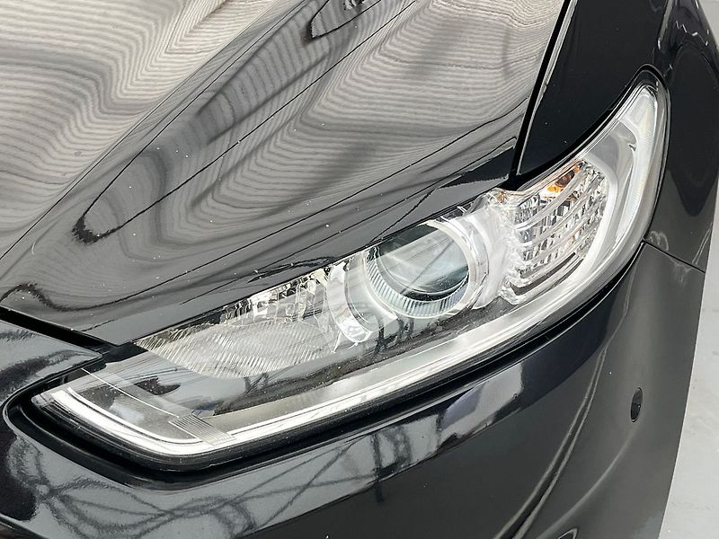 Ford Mondeo 2.0 TDCi Titanium manuál Cebia - fotka 42 z 49