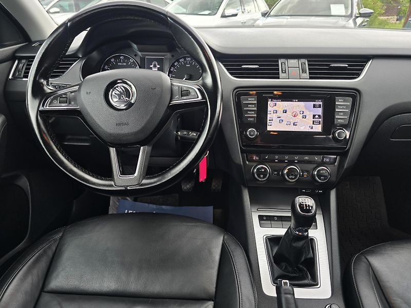 Škoda Octavia 1.4TSI NAVI XENON KŮŽE 1Majite - fotka 21 z 26