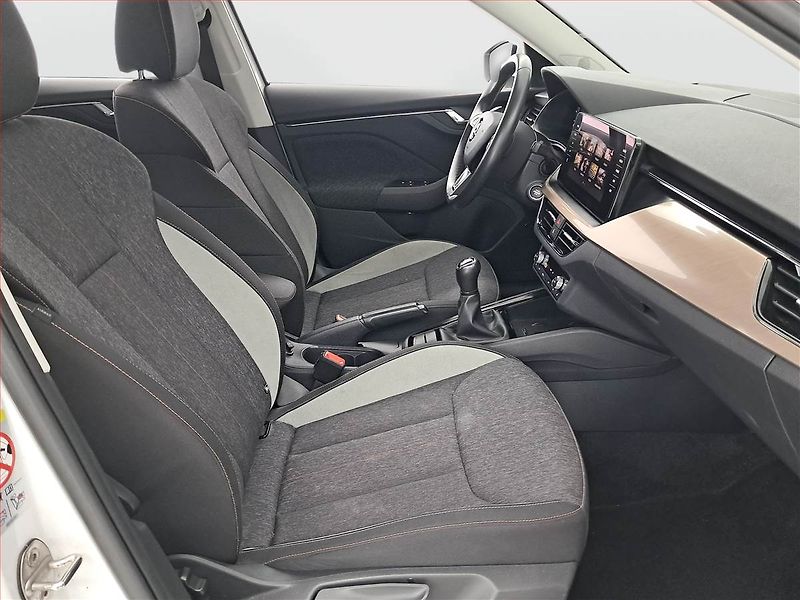 Škoda Kamiq (2020) 1.6 TDI, Navi, Tempomat - fotka 9 z 20