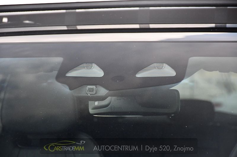 Mercedes-Benz EQE 350 4-matic AMG - fotka 52 z 56