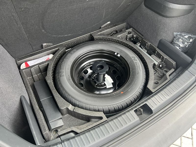 Škoda Karoq (2021) 1.6TDI 85kW STYLE 1.MAJITEL ČR - fotka 19 z 22