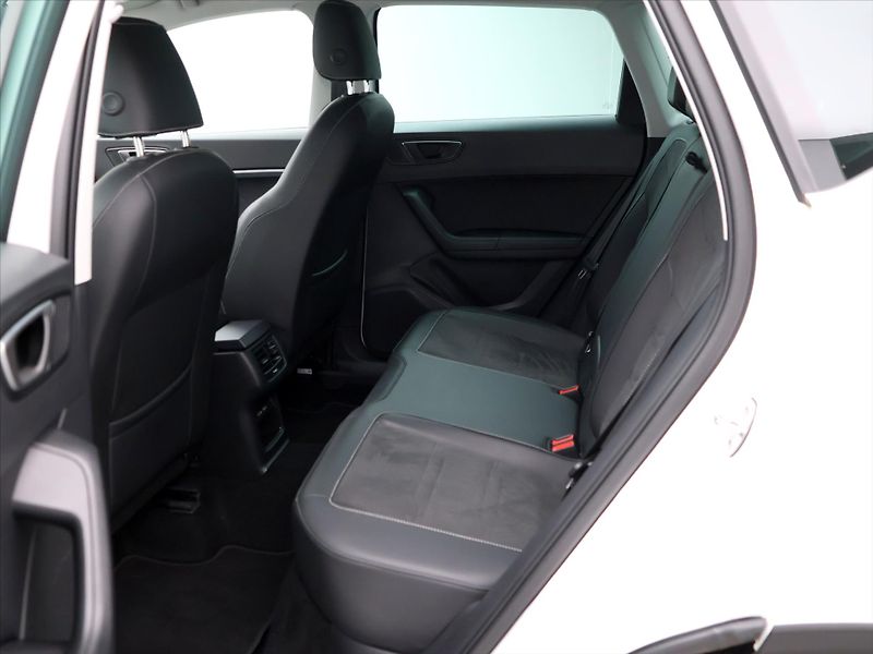 Seat Ateca 2,0 TDI Style LED Virtual DPH - fotka 13 z 30