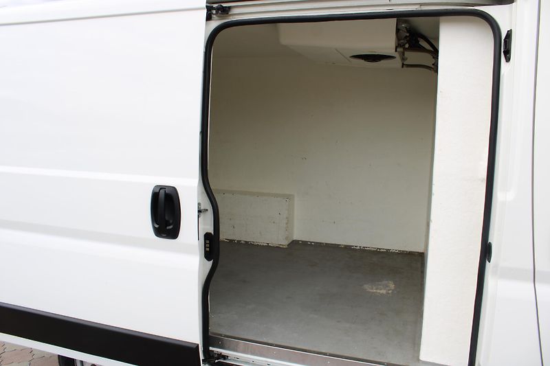 Citroën Jumper 2,2 HDI L1H1 Chlaďák + klima - fotka 8 z 20
