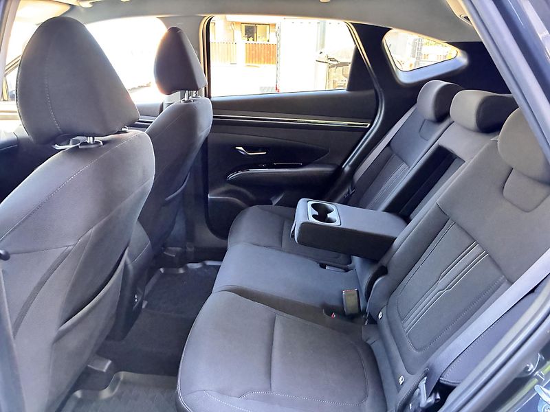 Hyundai Tucson 1.6T-GDi 110kW SMART TAŽNÉ     - fotka 14 z 31