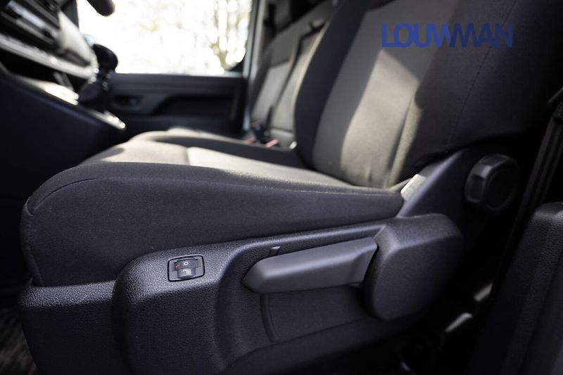Toyota ProAce 2,0   Panel Van 144 L2 COMFORT - fotka 11 z 21
