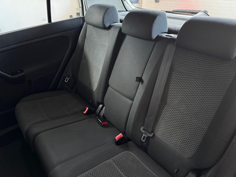Volkswagen Golf Plus (2009) 2.0 TDI 81 KW  - fotka 19 z 20