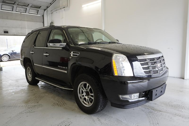 Cadillac Escalade 6,2I V8 4WD AUT. - fotka 3 z 32