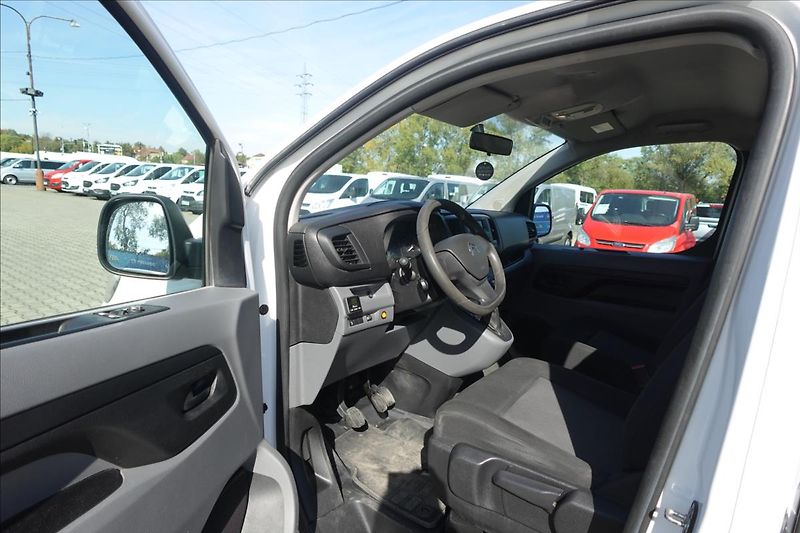 Citroën Jumpy 2,0 HDI  8 MÍST L3H1 KLIMA - fotka 23 z 37