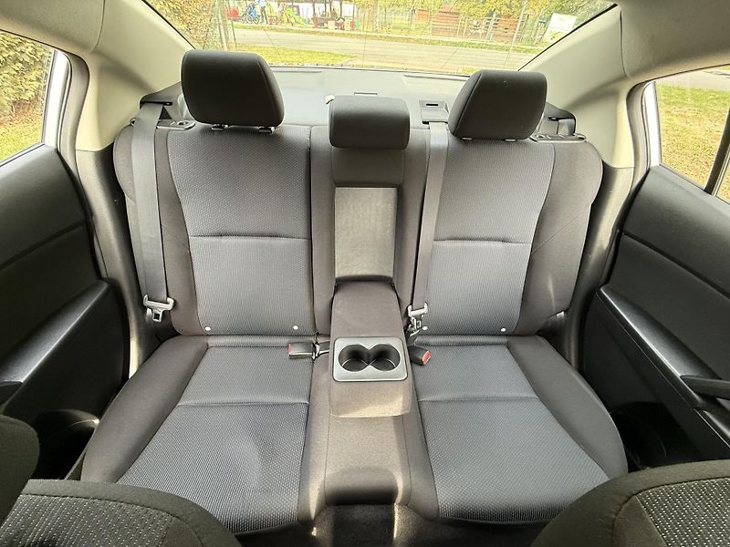 Mazda 3 1.6 Exclusive-Line - fotka 25 z 34