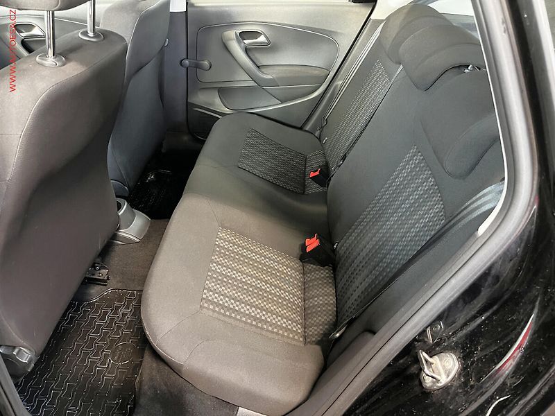 Volkswagen Polo (2017) 1.0i, 1.maj, AC - fotka 10 z 13