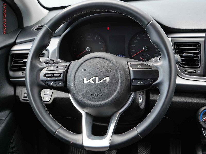Kia Rio (2022) 1.2 DPi, 1.maj,ČR, Comfort - fotka 13 z 18
