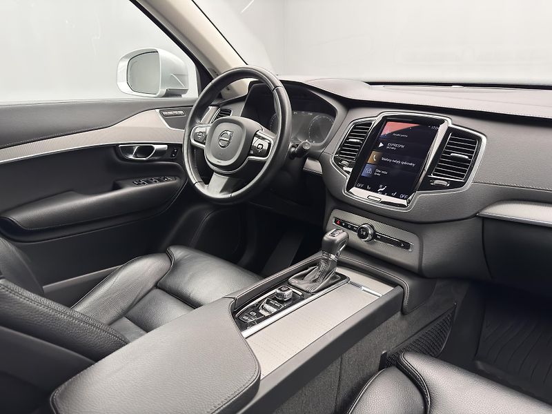 Volvo XC90 T6 AWD INSCRIPTION CZ 1.maj - fotka 27 z 47