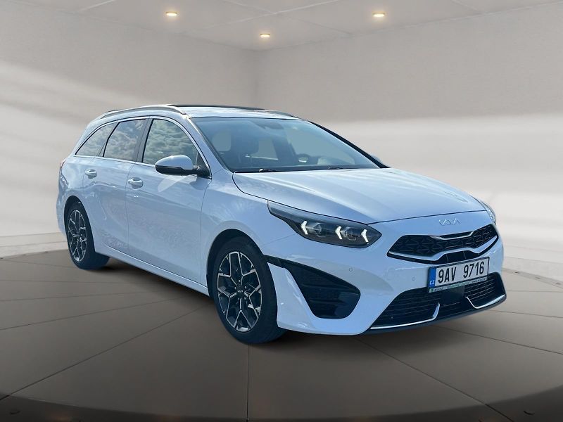 Kia Ceed (2023) GT-LINE 1.5T-GDI 117kW DPH CZ - fotka 3 z 11