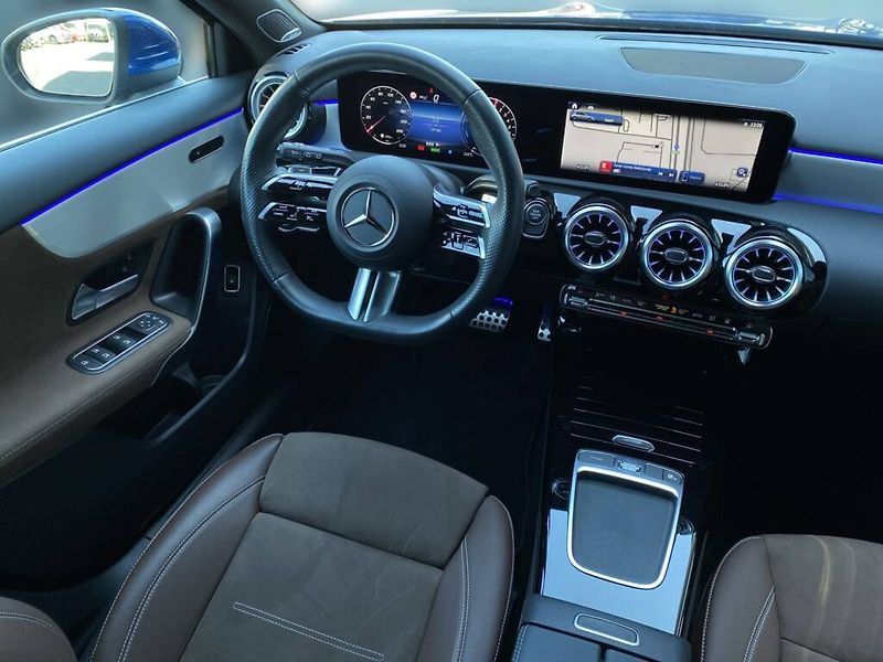 Mercedes-Benz Třídy A (2024) 250 e - fotka 13 z 28