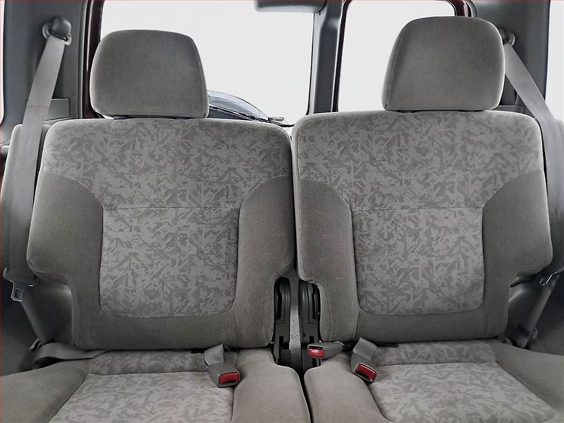 Nissan Patrol (2003) 3.0 DTi, 4X4 - fotka 10 z 14