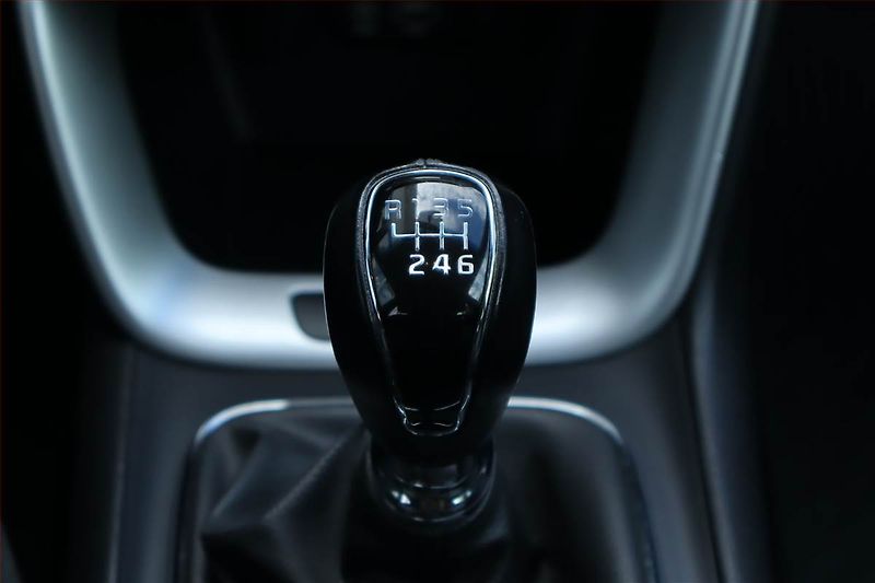 Kia Ceed (2018) Gold 1.4 MPI, Serv.kniha - fotka 21 z 23
