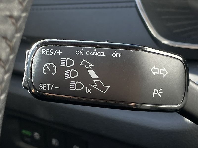 Škoda Octavia 1,0 TSI Ambition Plus KESSY - fotka 11 z 24