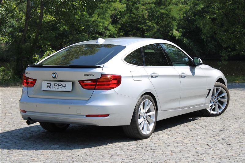 BMW Řada 3 320i GT / xDrive / HUD / 360° - fotka 13 z 49