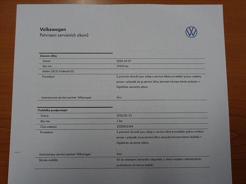 Volkswagen Passat 2.0 TDi LED SVĚTLA, ACC, DSG - fotka 32 z 38