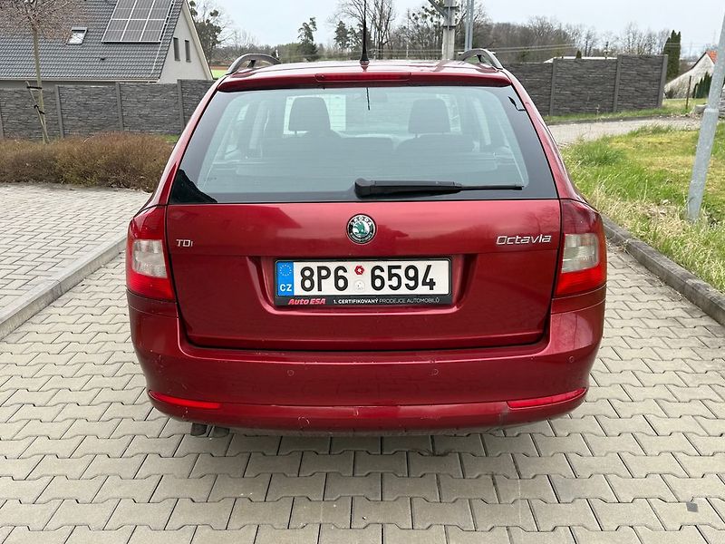 Škoda Octavia (2009) - fotka 7 z 30