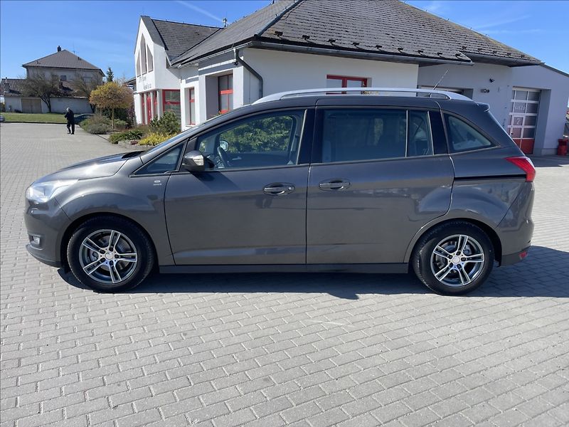 Ford Grand C-MAX 1,0 ECOBOOST 92kw CZauto Tažné - fotka 2 z 28