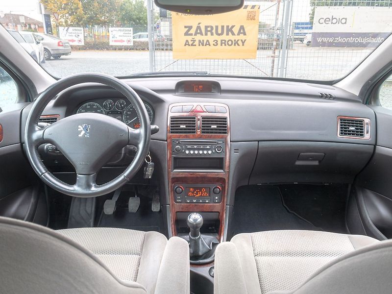 Peugeot 307 (2006) 1.6i 16V 80KW – VÝHŘEV SED - fotka 12 z 38