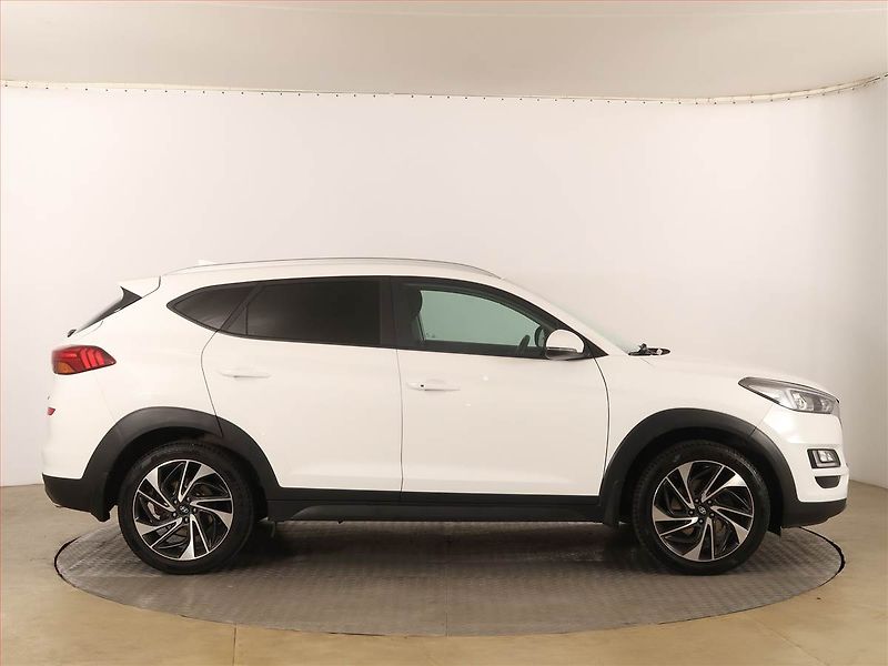 Hyundai Tucson (2020) 1.6 CRDi, 4X4, Tempomat - fotka 6 z 17