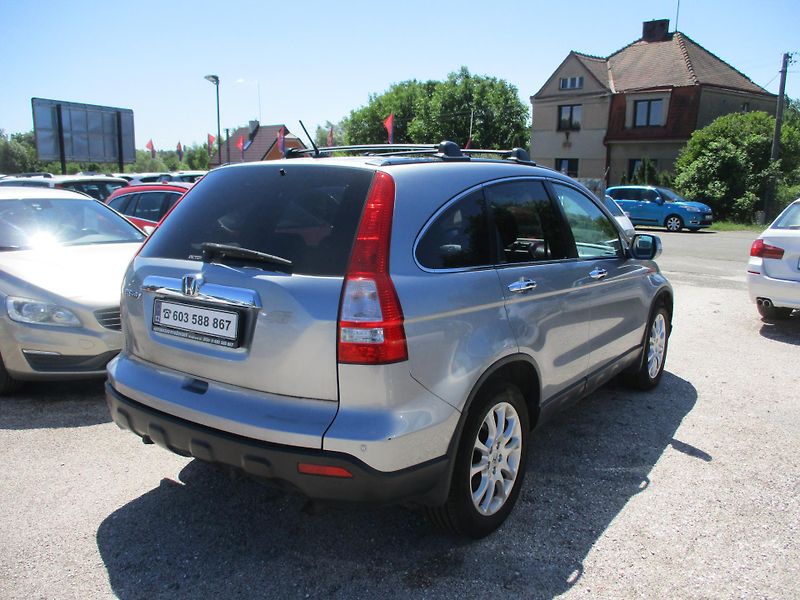 Honda CR-V (2007) 2,2 CTDi - fotka 3 z 11