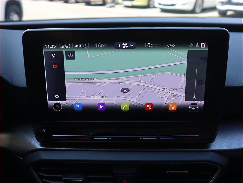 Seat Leon (2022) 2.0 TDI, Automat, Navi - fotka 13 z 27