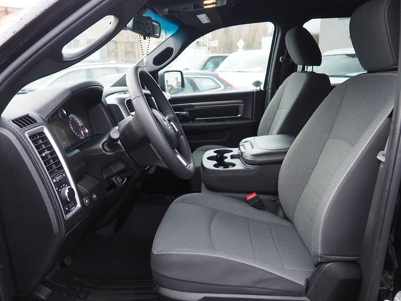 Dodge RAM 1500 (2021) Warlock 4x4 LPG - fotka 10 z 35