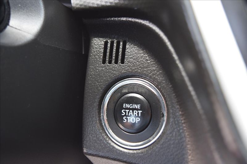 Suzuki SX4 S-Cross 1,6 D 88KW NOVÁ STK TAŽNÉ 4X4 - fotka 39 z 49