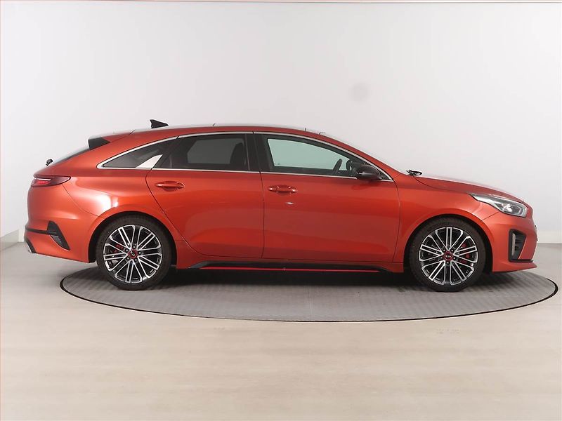Kia Pro_Ceed (2021) GT-Line GT 1.6 T-GDI - fotka 6 z 21