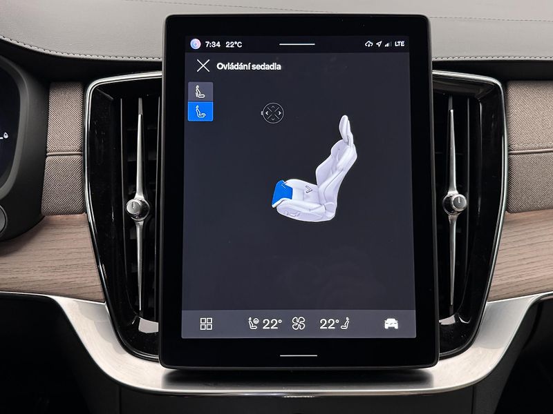 Volvo XC90 T8 AWD RECHARGE BRIGHT PLUS CZ - fotka 45 z 48